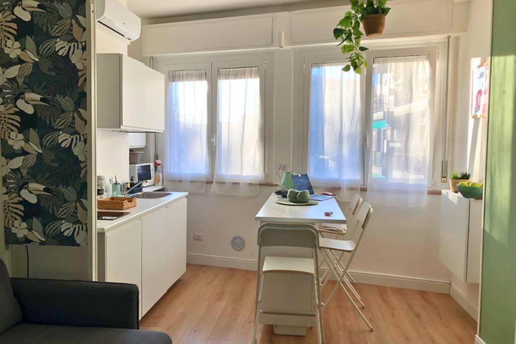 Appartement Design Moderno:monolocale Spazioso Vicino Metro M2 Milaan