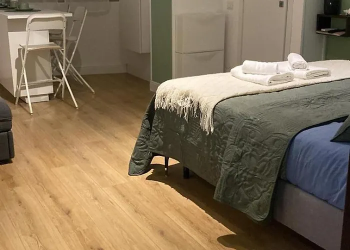 Design Moderno:Monolocale Spazioso Vicino Metro M2